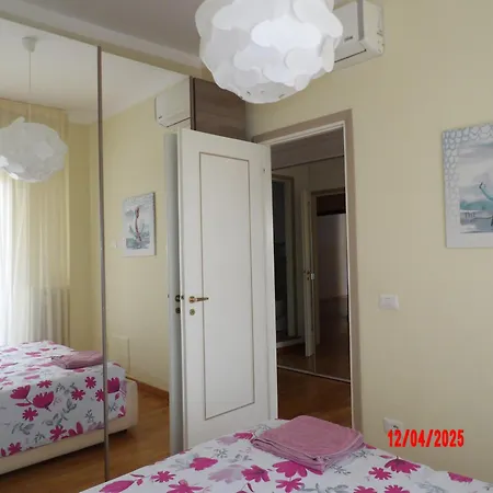 公寓 Casa Baia 佩萨罗